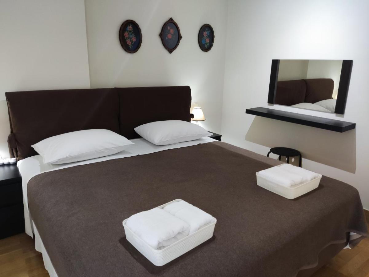 A&J Apartments Or Rooms Athens Airport Markópoulon 외부 사진