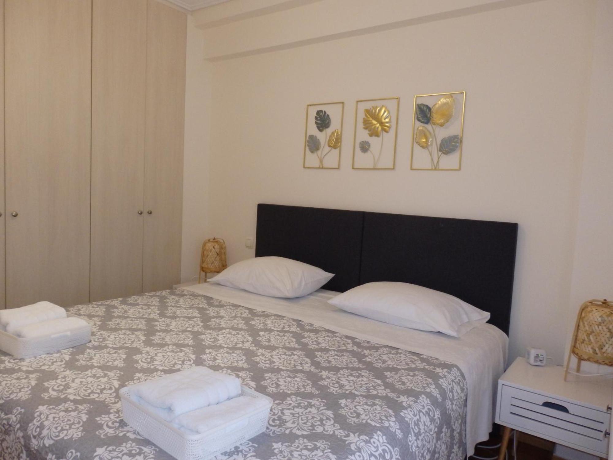 A&J Apartments Or Rooms Athens Airport Markópoulon 외부 사진