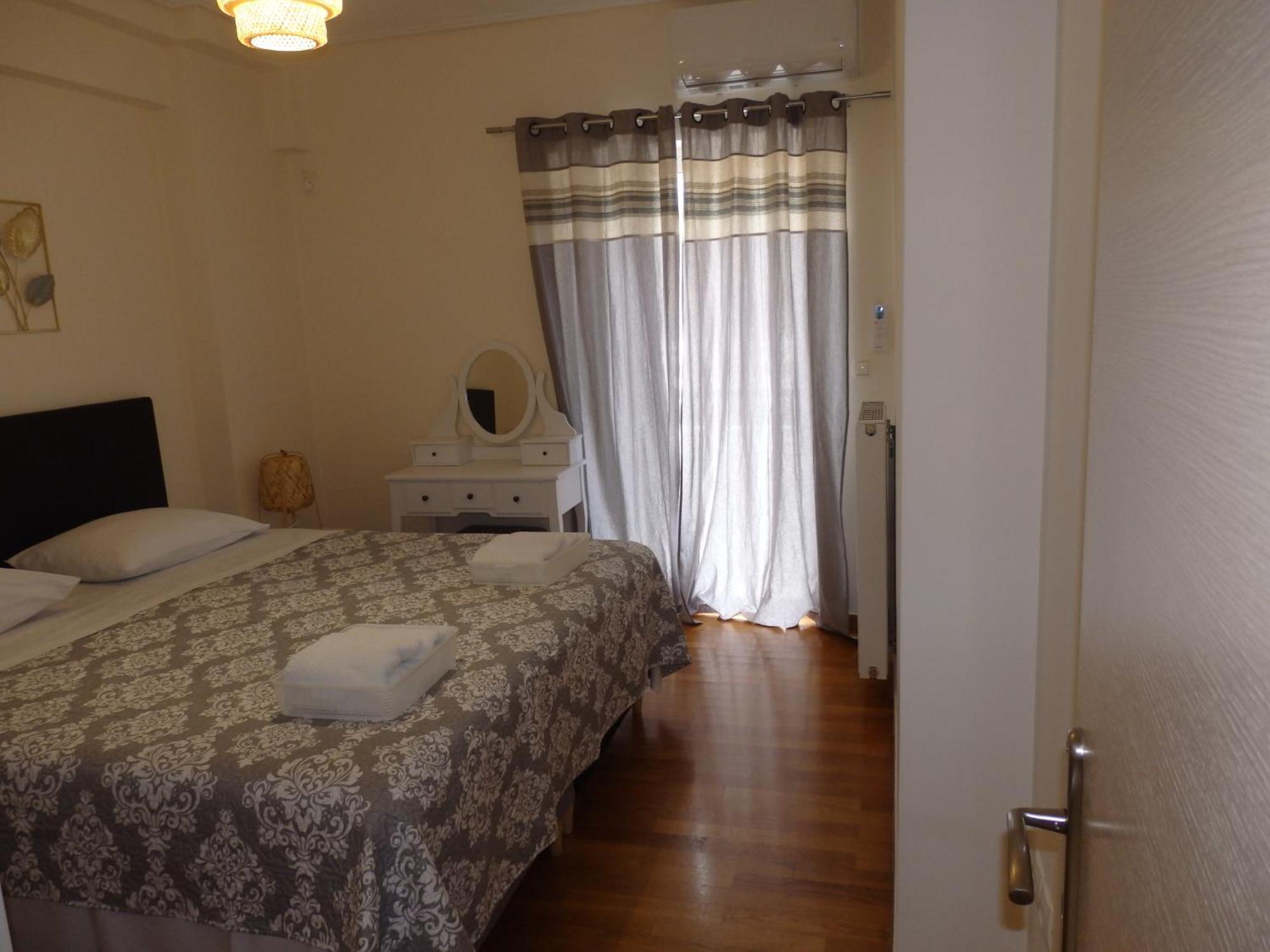 A&J Apartments Or Rooms Athens Airport Markópoulon 외부 사진